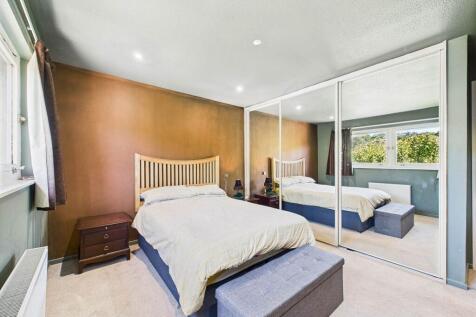 CAM01898G0-PR0504-ST