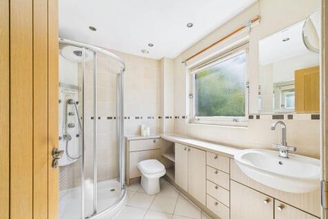 CAM01898G0-PR0504-ST