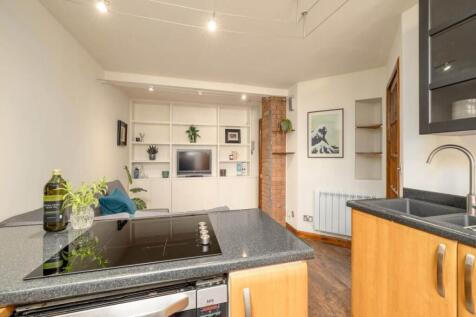 74767_CommercialWhar