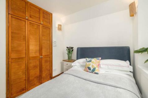 74767_CommercialWhar