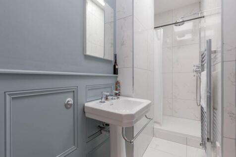 62660_Drummond_Place