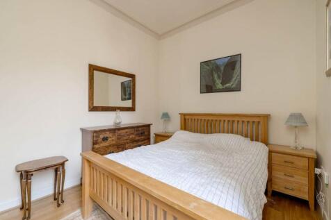 76926_MerchistonGrov