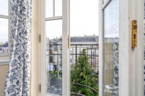 5-7HuntingtonPlace-8