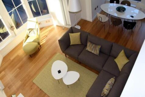 Living Room (3)