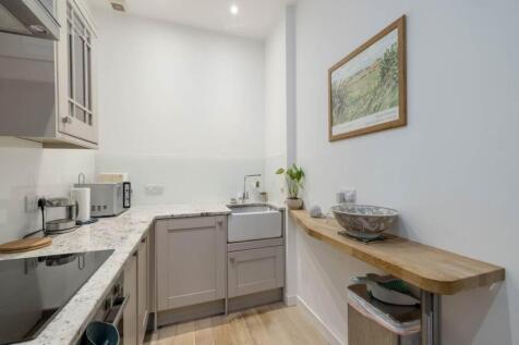 76704_LearmonthGrov_