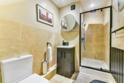 VIVIANNE HOUSE, 2...