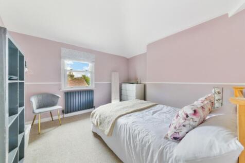 VIVIANNE HOUSE, 2...