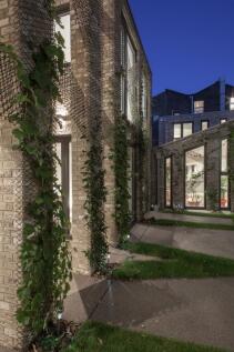 Night Exterior