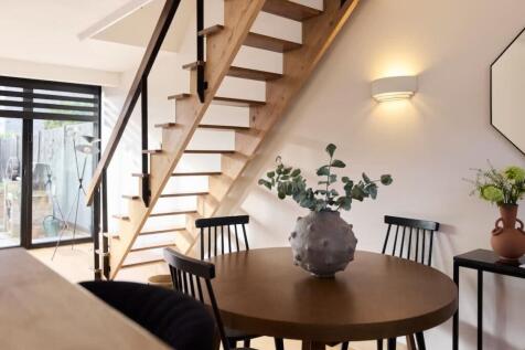 9efe2bb7-c9a6-40-...