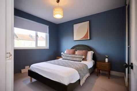 13a56a49-87de-44-...