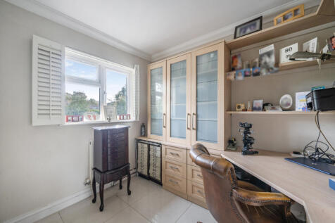 1374277-2-6903b26...