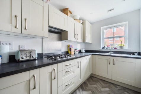 1382941-28-691df3...