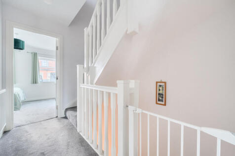 1382941-11-691df1...