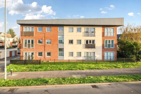 1381868-1-691b402...