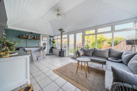 1388775-12-693975...