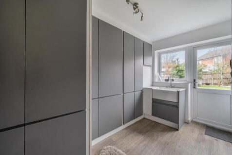 1393281-18-69428b...