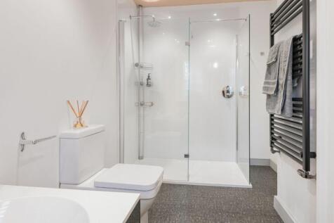 Bedroom Five Ensuite