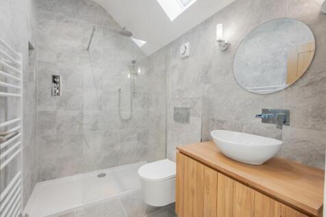Bedroom Four En-Suite