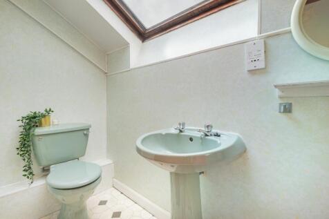 Bedroom Five En Suite