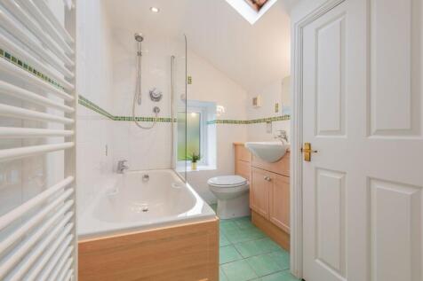 Main bathroom