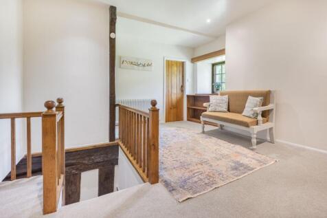 Main House - Landing