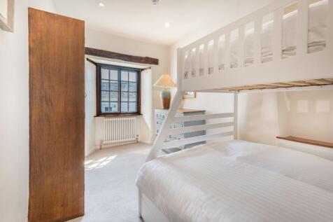 Main House - Bedroom Three