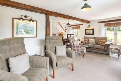 How Head Cottage Living Room