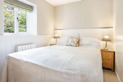 Hedgehog Cottage Bedroom 