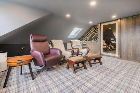 Snug/ Bedroom Six