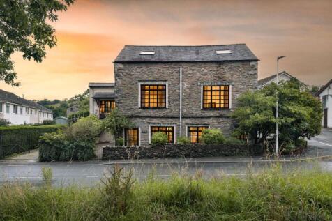 Staveley House