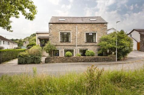Staveley House