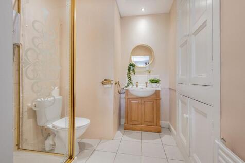 Main room en-suite