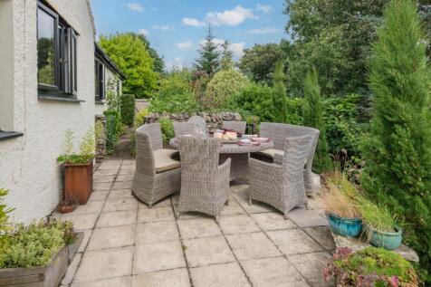 Dining Patio 