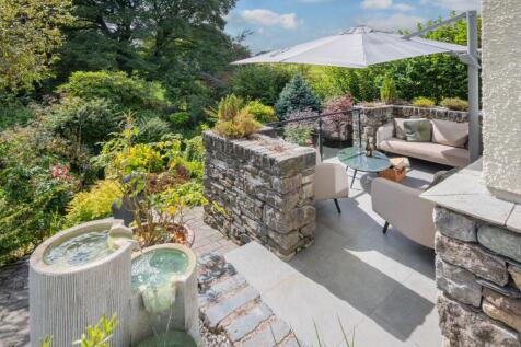 Lounge Patio 