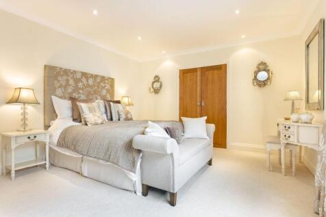 Main Bedroom 