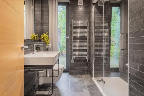 First Floor Bathroom