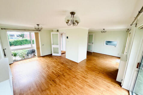 Living / dining area