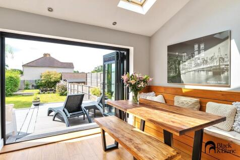 Living/ Dining Room