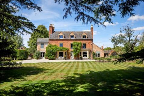 Luddington Manor