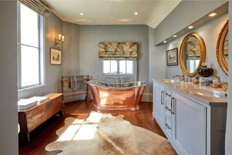 Bedroom One En Suite