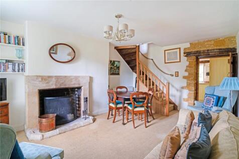 Sitting/Dining Room