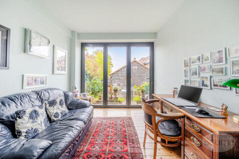 12fd46bf-54e0-4a5...