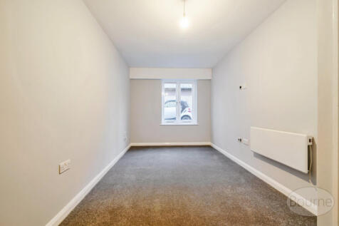 12b95965-a8b6-4da...