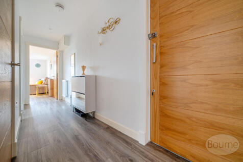 edad8a3a-9068-467...