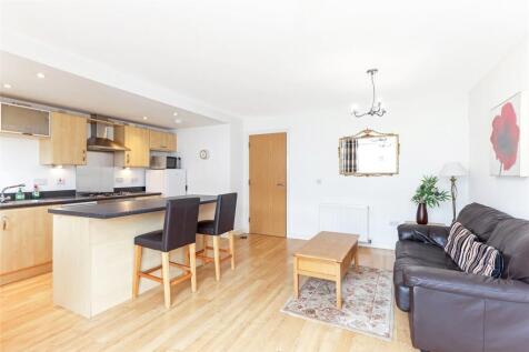 Lounge/ Kitchen