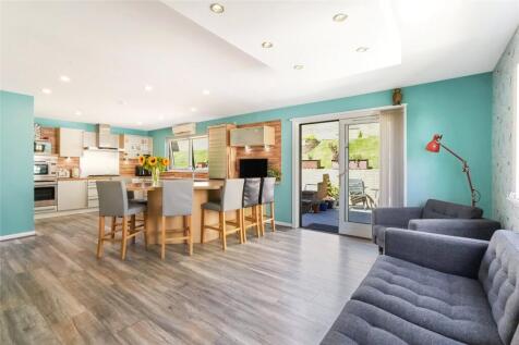 Kitchen/Diner/Snug