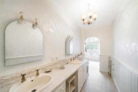 Lowber Bathroom