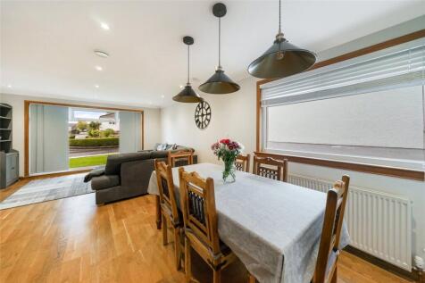 Dining Area/Lounge