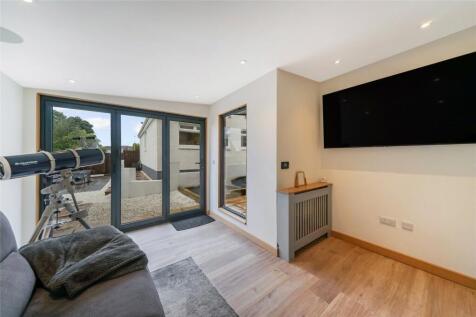 Summer House Int