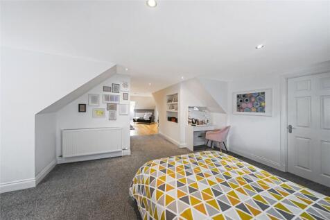 Upper Bedroom